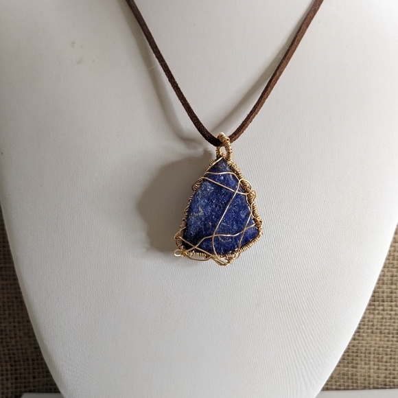 86.40 Carats Solid Rough SAPPHIRE Handcrafted Gold Plated Wire Pendant - Picture 2 of 8